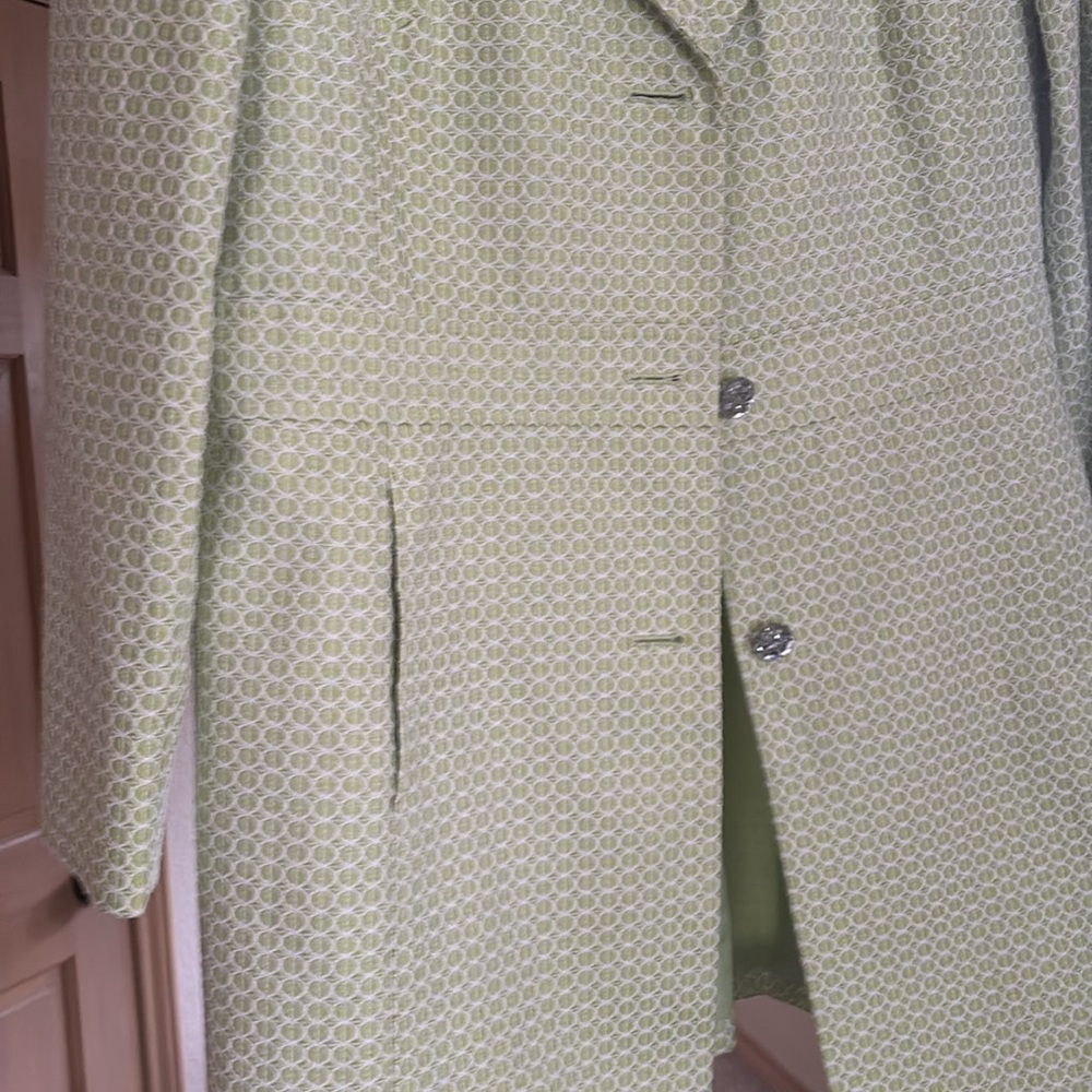 Vintage swing coat. Celery green. Great buttons. - Picture 4 of 4